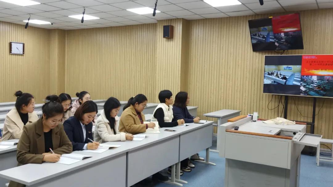 奧威亞助力魯疆千里共建，云端課堂促進文化潤疆.jpg